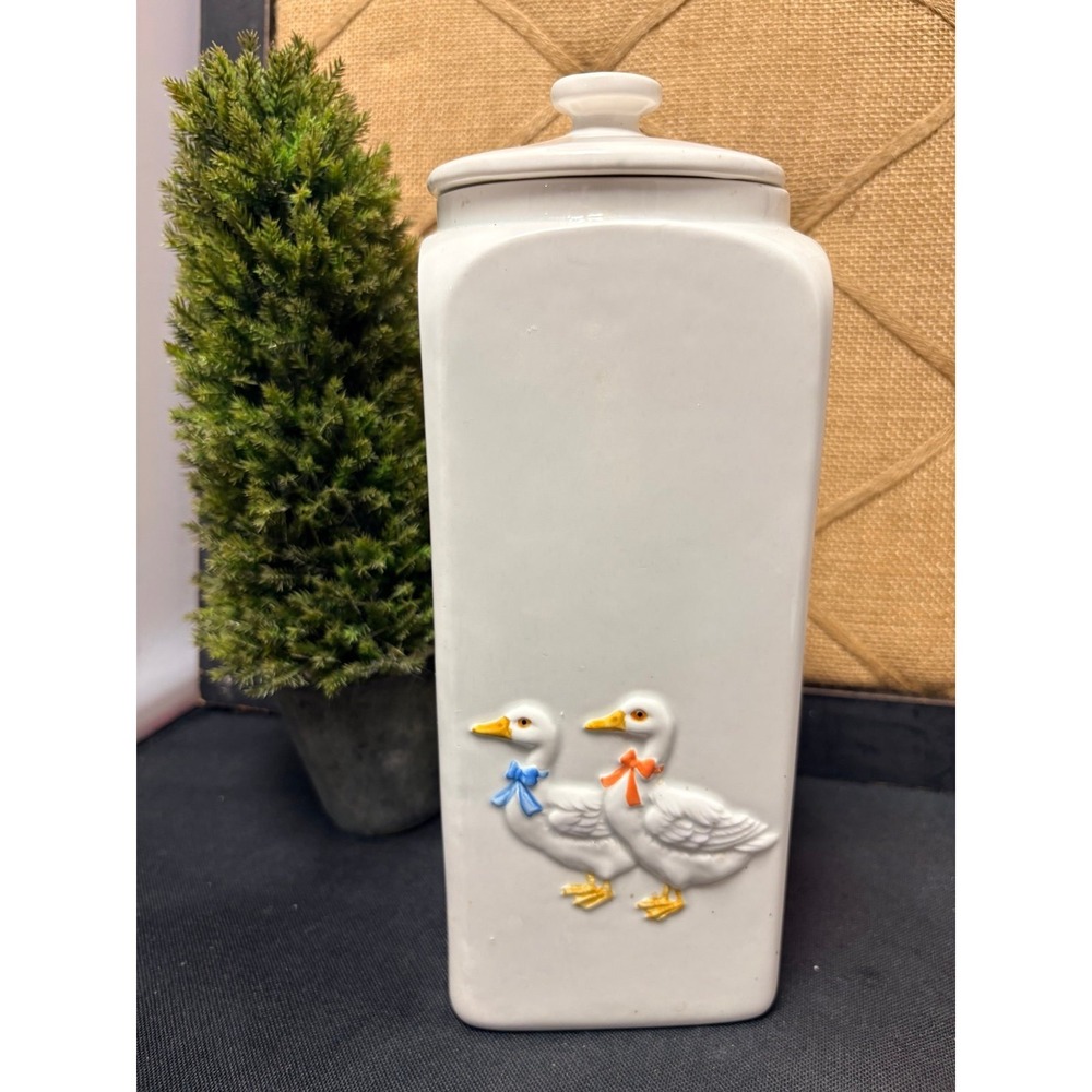 Vintage Otagiri Cottagecore Geese Canister.